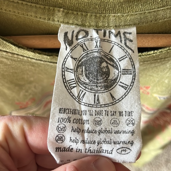 Unique elephant tee shirt - Picture 3 of 3